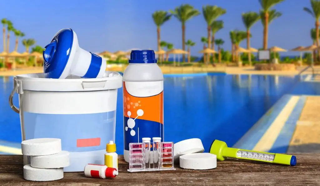 Equipment with chemical cleaning products and tools for the maintenance of the swimming pool