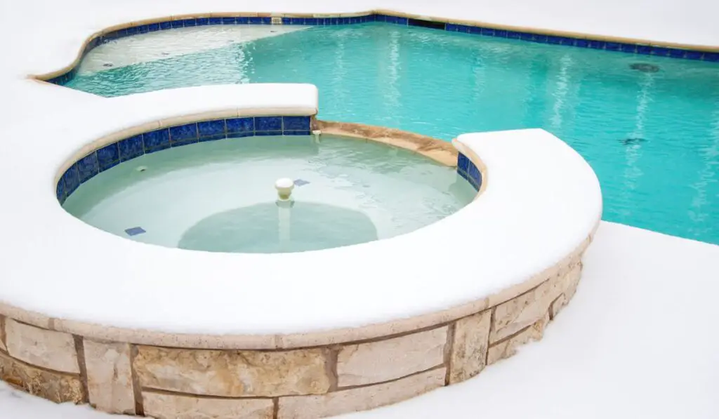 Outdoor hot tub in the winter 