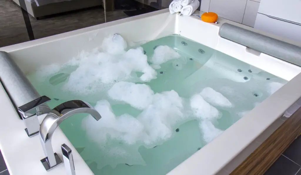 Foam in the hot tub