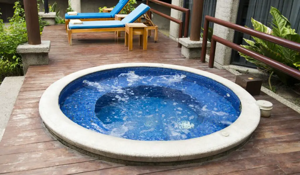Luxury Hotel Resort and Hot Tub Water Spa