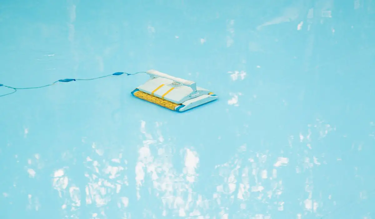 A Vacuuming Guide For Pools With Sand Filters PoolsWiki